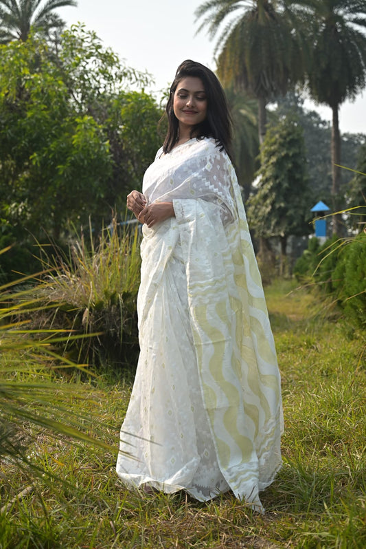 Exclusive Soft Dhakai Jamdani white Saree
